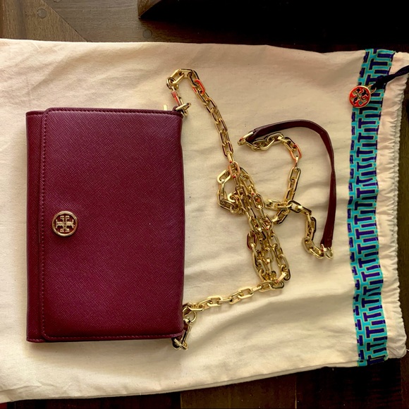Tory Burch Robinson tiny purse on gold chain